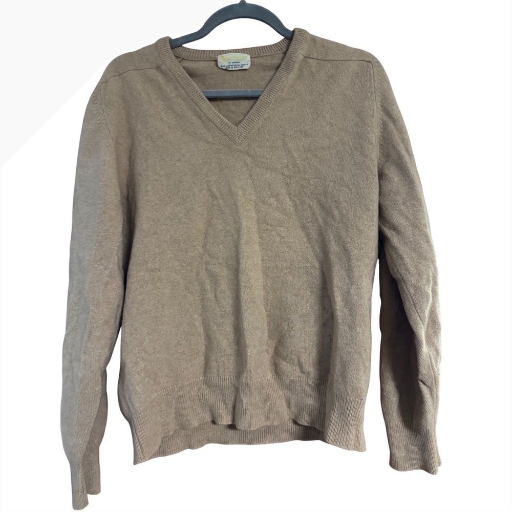 Aquascutum of London Tan Beige 100% Cashmere V-Neck Sweater Made in Scotland S